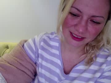 webcam girl kiradivine image #1711775