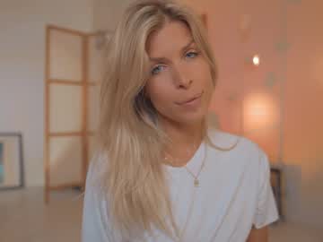 webcam girl ocicat image #7825465