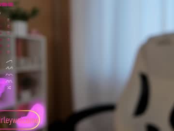 webcam girl shirleywatson image #4240034
