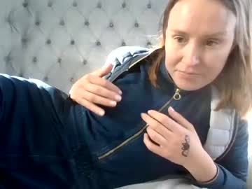 webcam girl eatmypie69 image #5586609