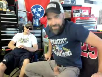 webcam man hardworkertn image #3792121