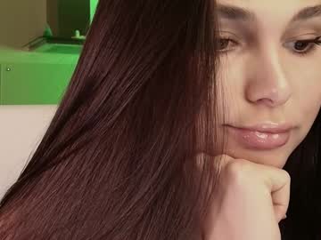 webcam girl hollyextra image #8721640
