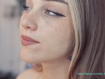 webcam girl mia_milagros image #1886467