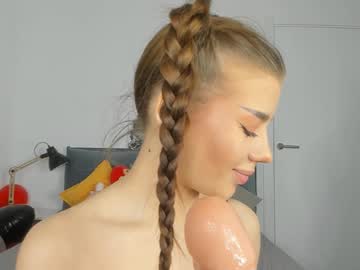 webcam girl jenie_fire image #8052223