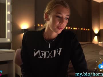 webcam girl heyhorny_cb image #1954720