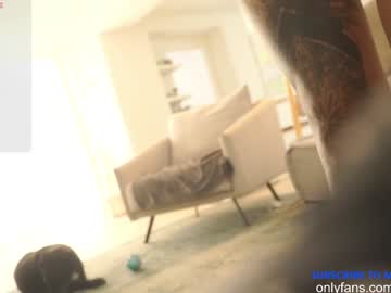 webcam girl n_o_v_a image #9485764