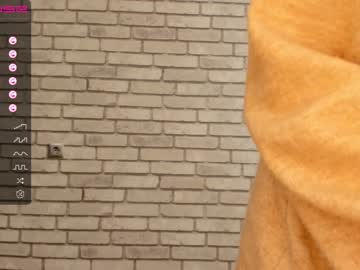 webcam girl carolynjacquelins image #3169085