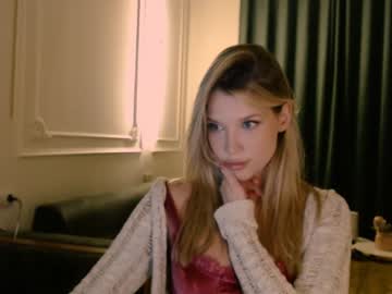 webcam girl bitter_moon image #3592381