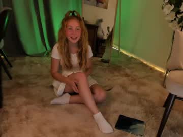 webcam girl naomi_lapaglia_ image #2300471