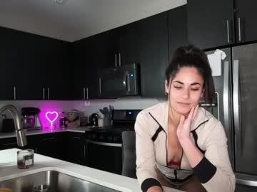 webcam couple ari_lovexo image #5719383