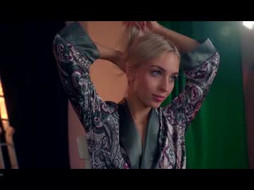 webcam girl artmosphera image #2036083