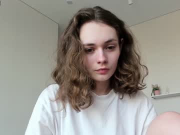 webcam girl mxxnsxsul image #2414636