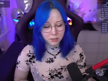 webcam girl blue_mooncat image #8086459