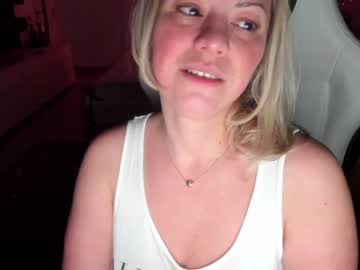 webcam girl kiradivine image #1231662
