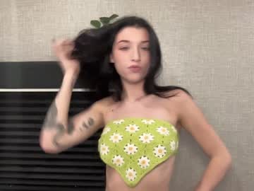 webcam girl loveivyy image #8378315