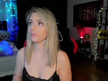 webcam girl kimilee22 image #5143189