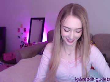webcam girl gudeeetama image #226823