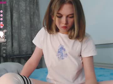 webcam girl small_blondee image #3160642