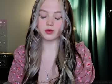 webcam girl small_blondee image #6257809