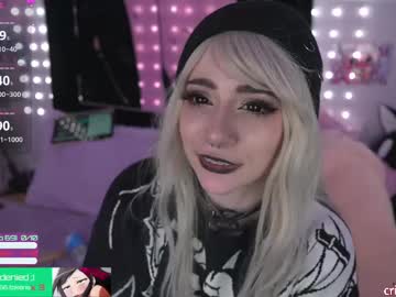 webcam girl crimsonkitten image #9437306
