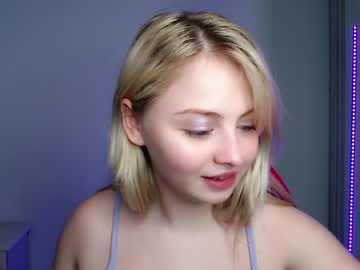 webcam girl shy_blondiee image #3785865