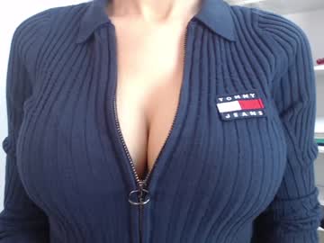 webcam girl eat_mee_out image #1586200