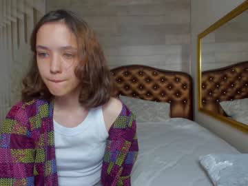 webcam girl lil_stitch image #2673374