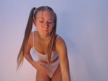 webcam girl teonasafina__ image #5232139