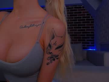 webcam girl milana2005 image #5823652