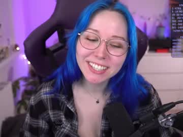 webcam girl blue_mooncat image #9038381