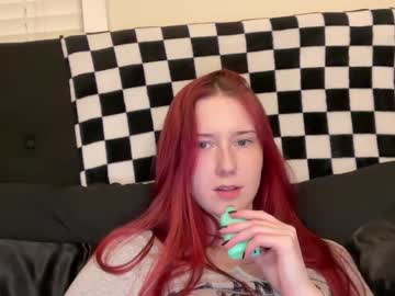 webcam girl petite_scarlettt image #7738692