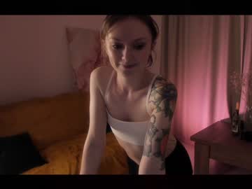webcam girl caught_in_4k image #2086285