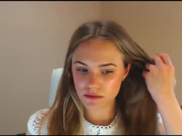 webcam girl gwyneth_paltroww image #4725279