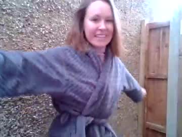 webcam girl eatmypie69 image #5492200