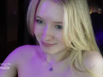 webcam girl bestblondiiecb image #3840867