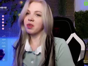 webcam girl small_blondee image #4754142