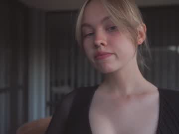 webcam girl bibi_it_is image #5866358