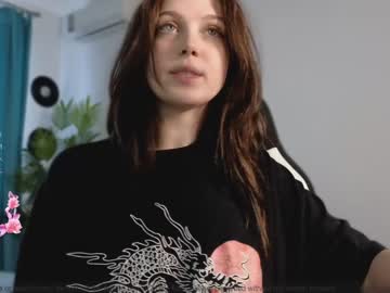 webcam girl small_blondee image #7116930