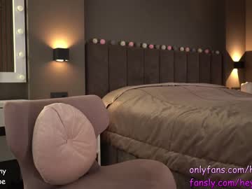 webcam girl heyhorny_cb image #2016724