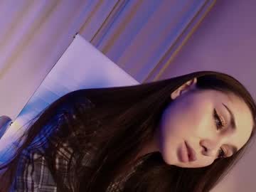 webcam girl hollyextra image #9392941