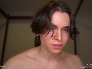 webcam man haydenalexei image #1247565