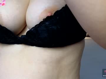 webcam girl ginnybabe_ image #7687401