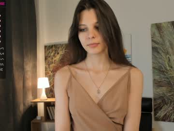 webcam girl peek_in_my_window image #5798972