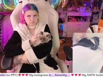 webcam girl _biscuitty image #4322705