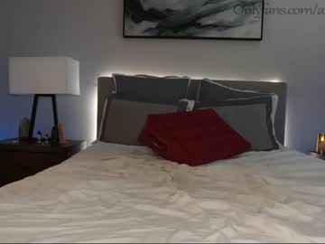 webcam couple ari_lovexo image #1576114