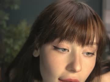 webcam girl ella_knockers_xl image #2103952