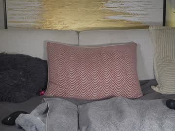 webcam girl hotbella_ image #8780911