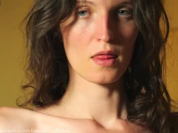 webcam girl yulladao image #2240942