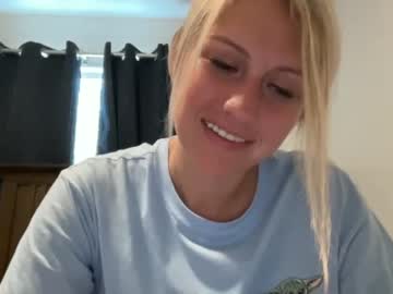webcam girl smexxii93 image #4291712