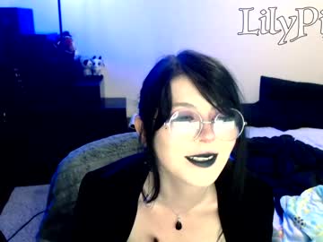 webcam girl lilypixel image #952184